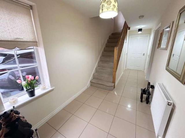 4 bed house for sale