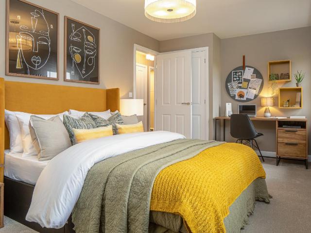 4 bed house for sale