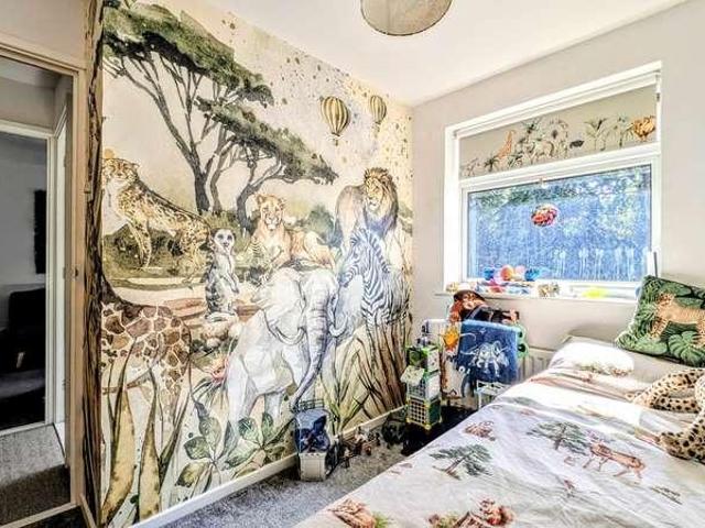 4 bed house for sale