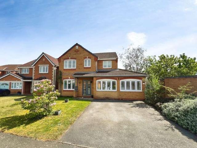 4 bed house for sale