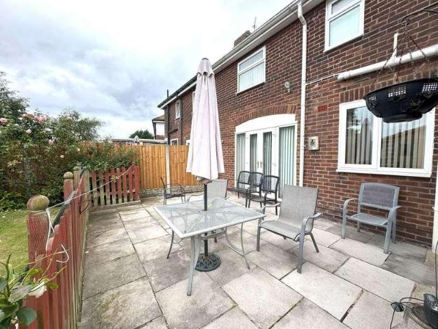 4 bed house for sale