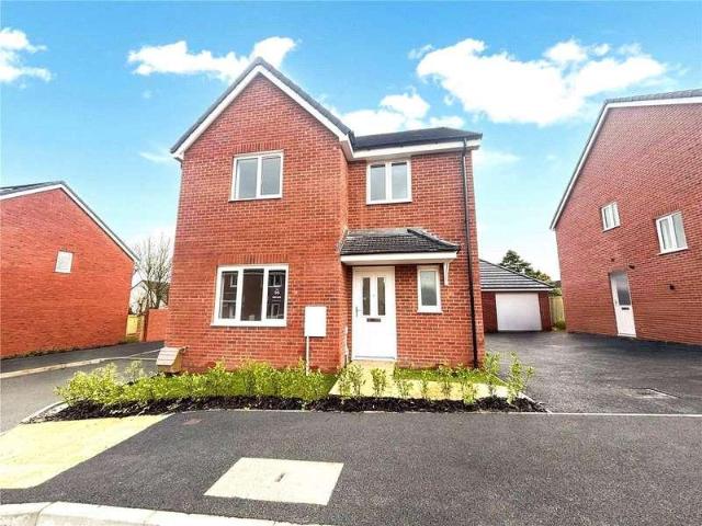 4 bed house for sale