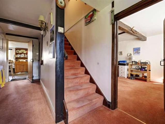 4 bed house for sale