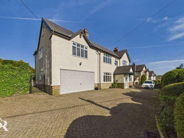 4 bed house for sale
