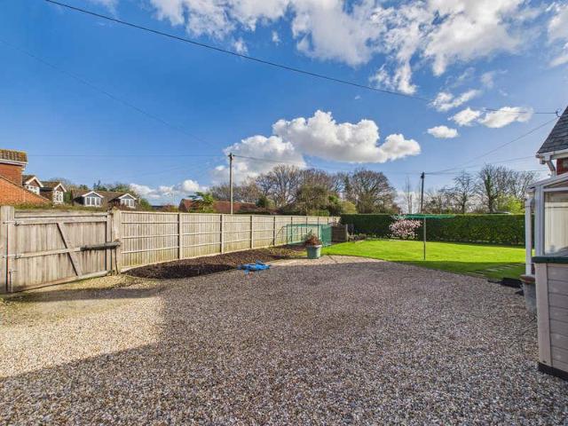 4 bed house for sale