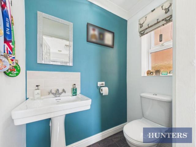4 bed house for sale