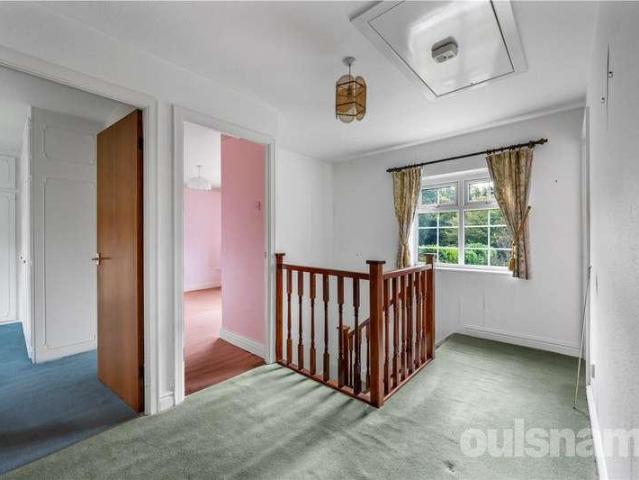 4 bed house for sale