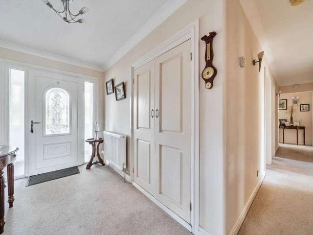 4 bed house for sale
