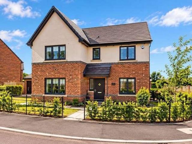 4 bed house for sale