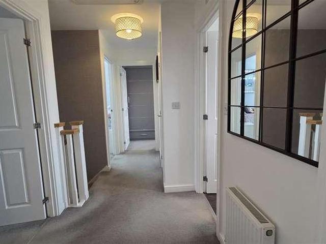 4 bed house for sale