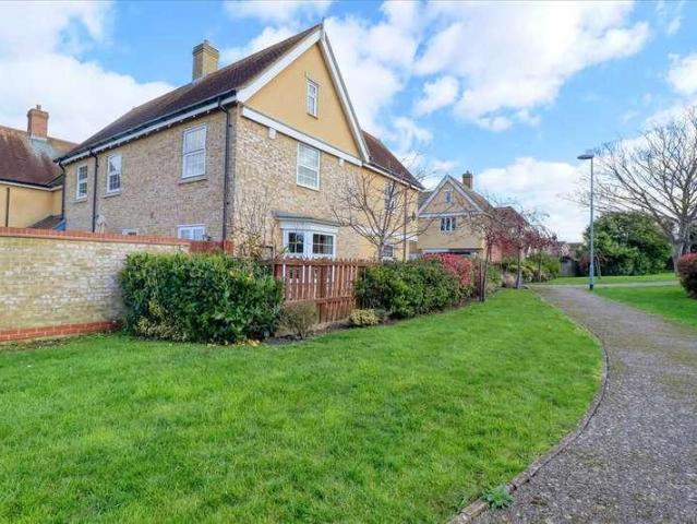 4 bed house for sale