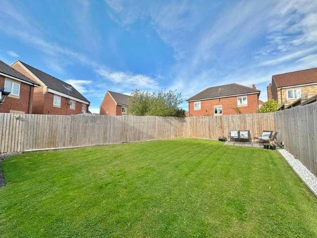 4 bed house for sale