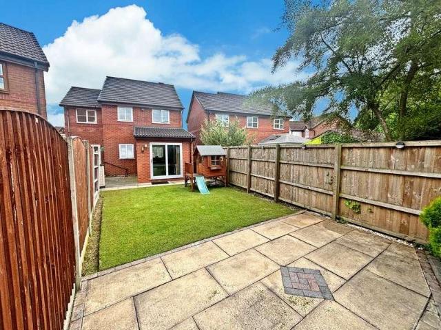 4 bed house for sale