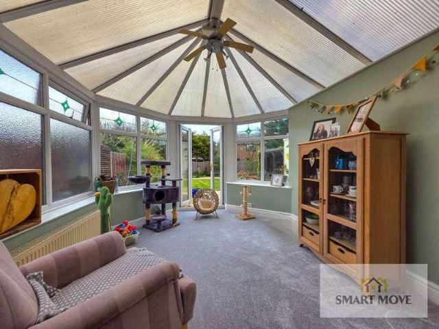 4 bed house for sale