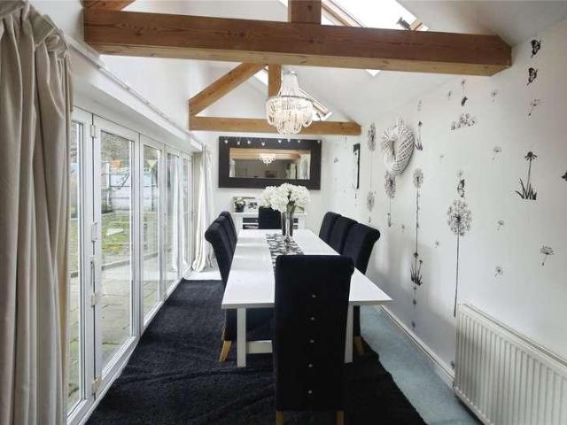 4 bed house for sale