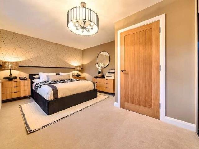 4 bed house for sale