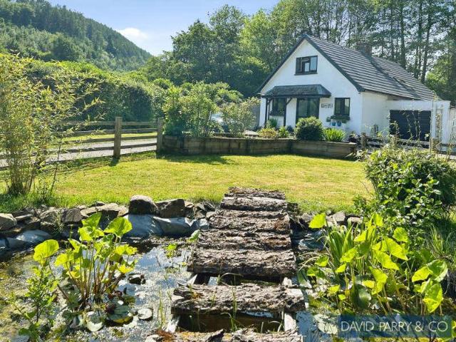 4 bed house for sale
