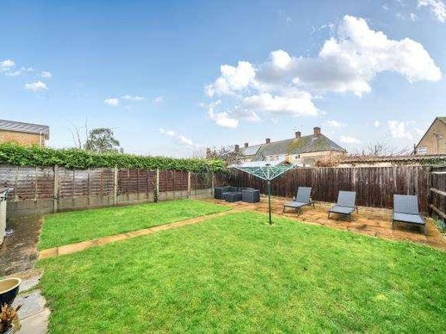 4 bed house for sale