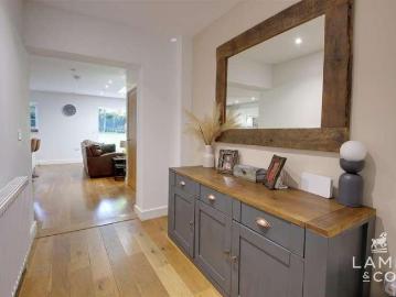4 bed house for sale