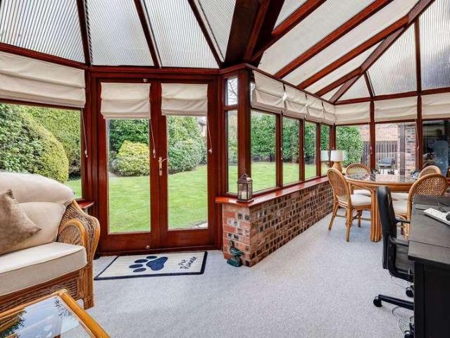 4 bed house for sale