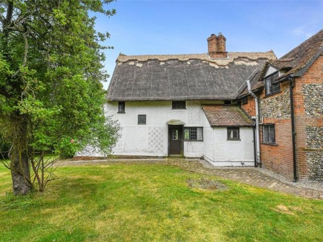 4 bed house for sale