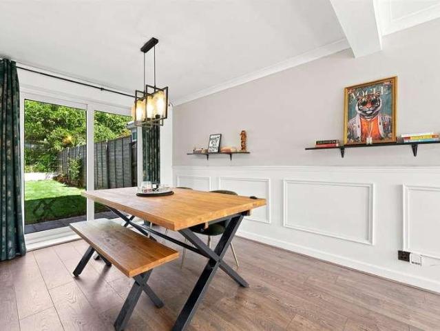 4 bed house for sale