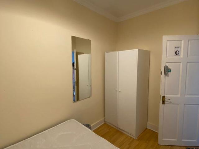 4 bed house near: East Ham, Plaistow, Canning Town