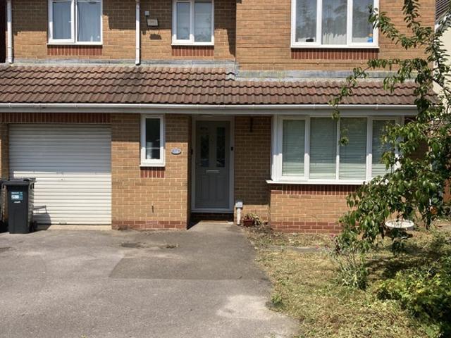 4 bed house perfect for students or sharers
