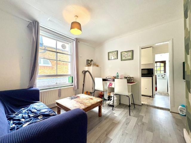 4 Bed Maisonette, Broughton Road, SW6
