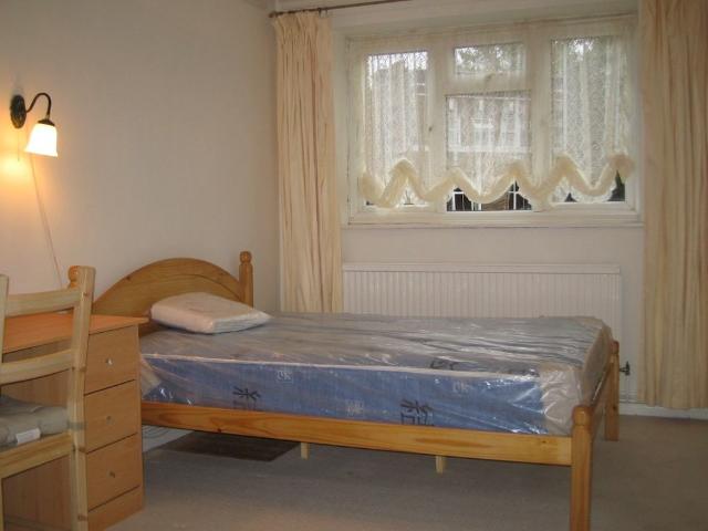 4 Bed Maisonette, Hickling House, SE16