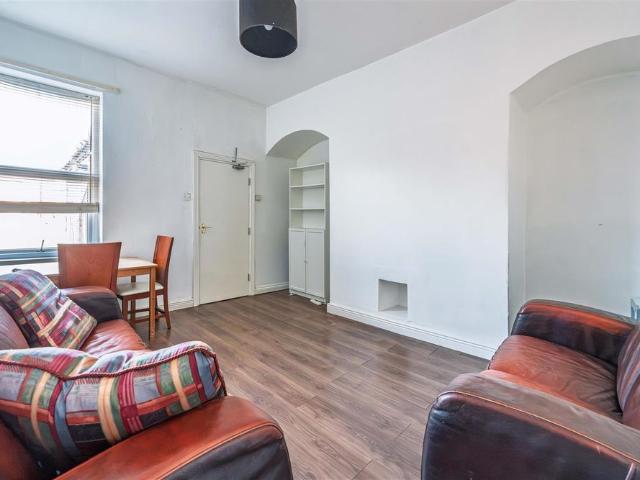 4 bed maisonette to rent in Warton Terrace, Heaton, NE6
