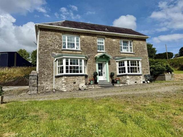 4 bed house for sale