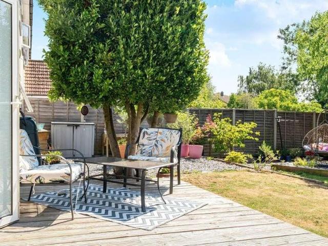 4 bed house for sale