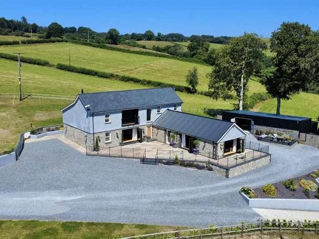 4 bed house for sale
