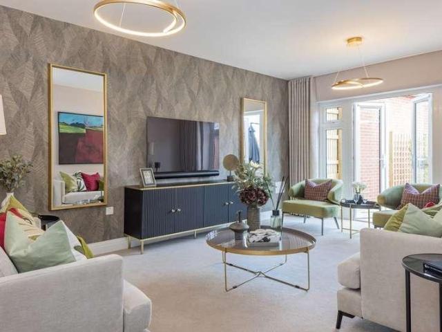 4 bed house for sale
