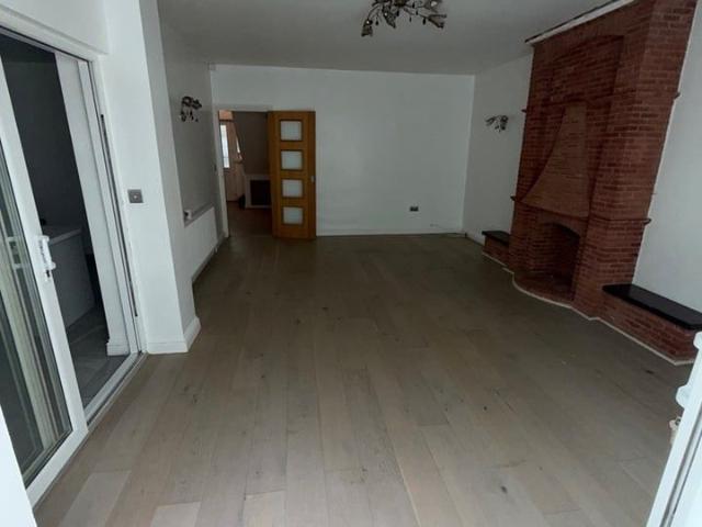 4 Bed Semi Detached House, Madison Avenue, B36