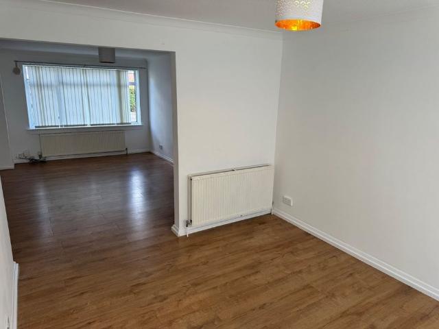 4 Bed Semi Detached House, Morven Ave, G64