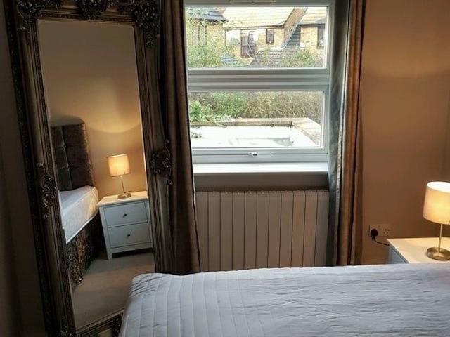 4 Bed Semi Detached House, Eastbourne Road, TW8