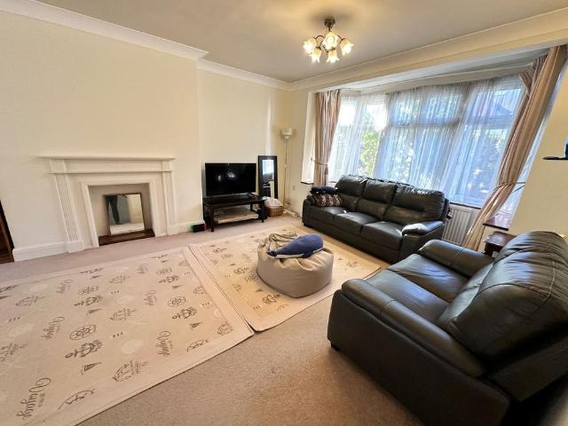 4 Bed Semi Detached House, Elgar Avenue, W5