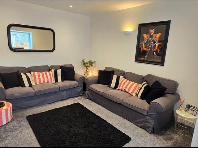 4 Bed Semi Detached House, Redesdale Place, LS16
