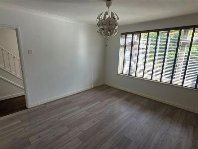 4 Bed Semi Detached House, Stanshaw Close, BS16