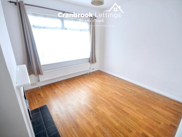 Four bedroom semi detached house to rent Gaysham Avenue, Ilford IG2