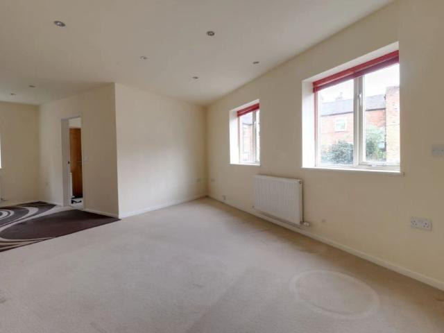 4 bed semi detached house to rent in Shropshire Street, Market Drayton, TF9