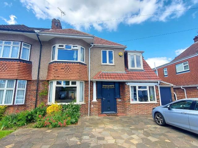 4 bed semi detached house to rent in rosecroft walk, pinner, ha5