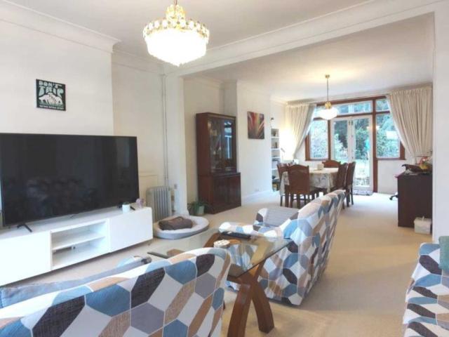 4 bed semi detached to rent