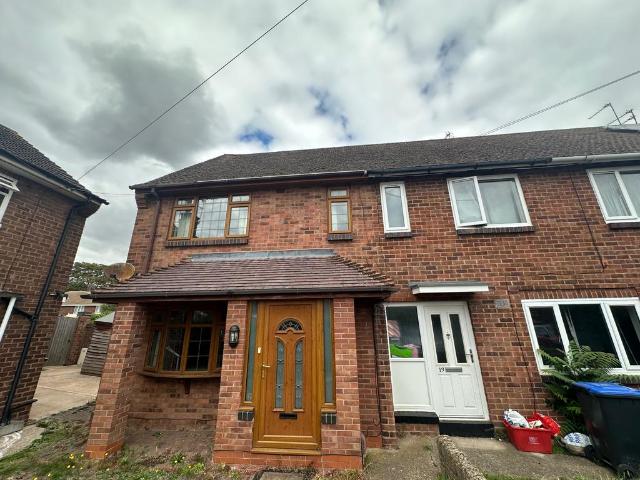 4 bed student house, 17 Nevill Close. 4 bed semi detached house to rent £2,100 pcm £485 pw