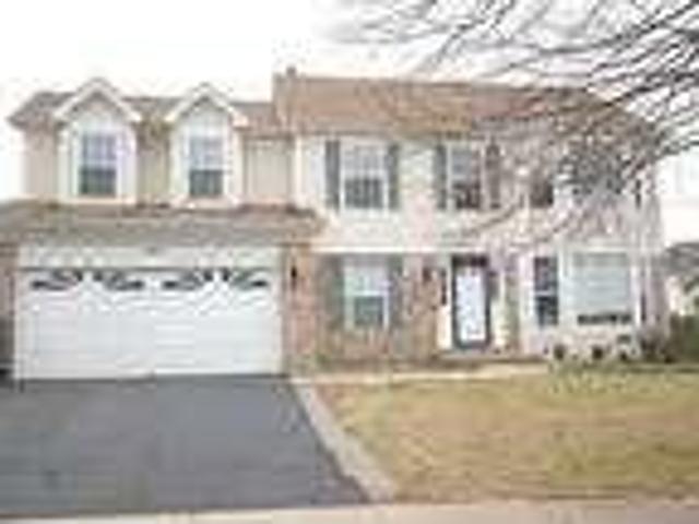 4 Bedroom 3 Bath In Carpentersville IL 60110
