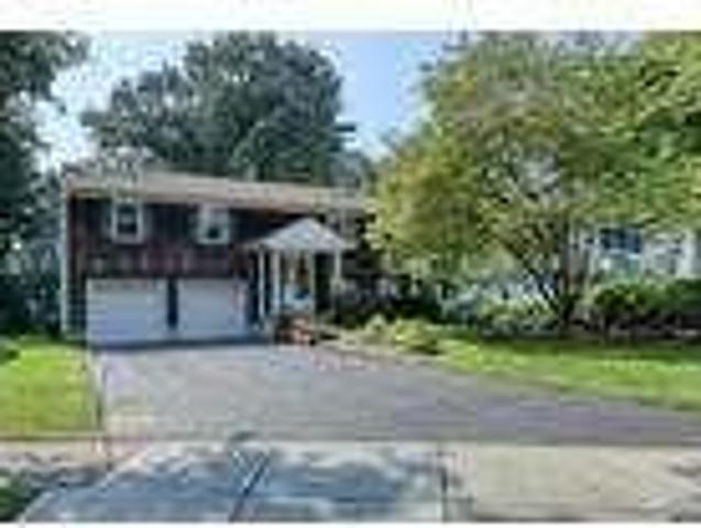 4 Bedroom 3 Bath In Ridgewood NJ 07450