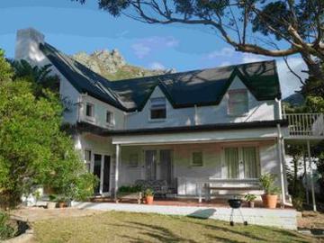 4 bedroom 3 bathroom bokkemanskloof.