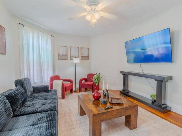4 bedroom, 1 bath apartment